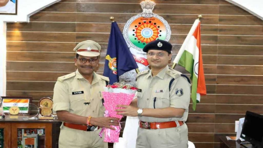 आईपीएस अभिषेक पल्लव
