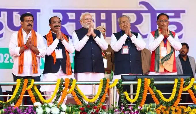 PM-modi-pahuche-cg