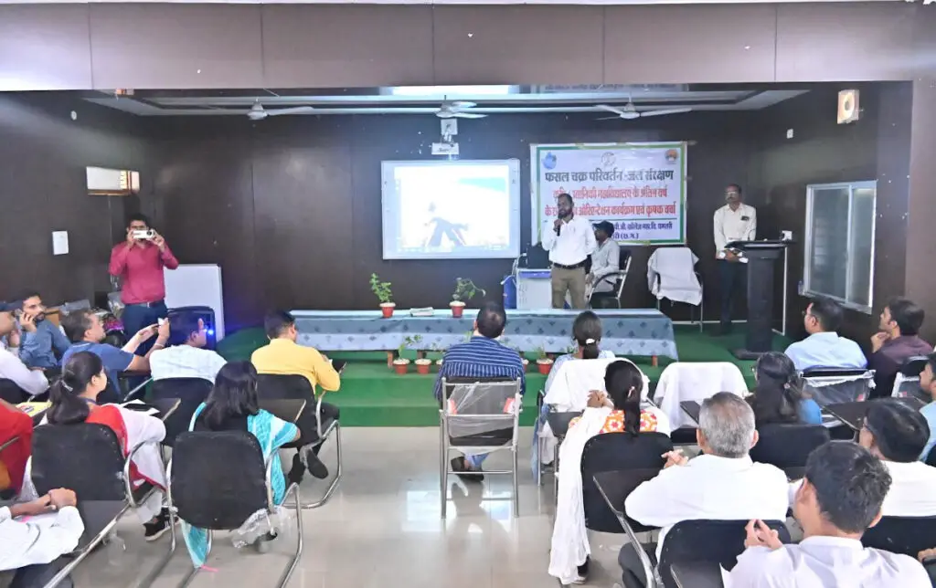 विषय विशेषज्ञों ने कृषि, उद्यानिकी सहित आजीविका के संबंध में दी विस्तार से जानकारी