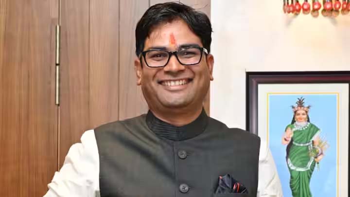 रायगढ़ शहर में सुगम और आकर्षक डामरीकृत सड़कों के निर्माण पर किया जा रहा फोकस