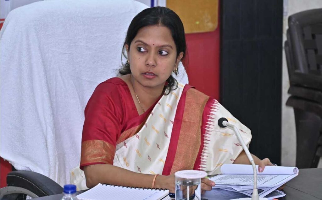 जिला पंचायत में आयोजित किया गया नवीन औद्योगिक नीति पर बैंकर्स उन्नमुखीकरण कार्यक्रम