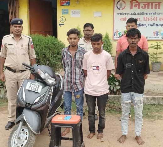 रायपुर में टीचर के साथ लूटपाट, फोन स्नैचिंग करने वाले गिरफ्तार