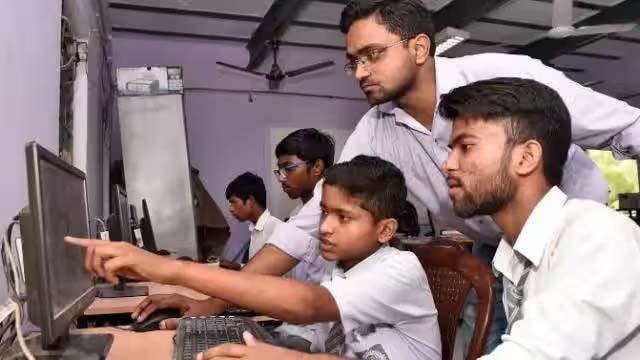 कौशल प्रशिक्षण हेतु शिविर का आयोजन कोर्रा में