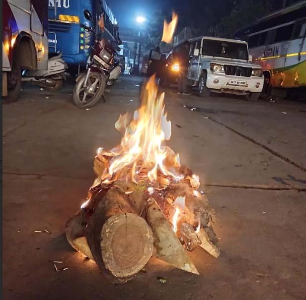 कड़ाके की ठंड, धमतरी शहर के प्रमुख स्थानों पर अलाव की व्यवस्था