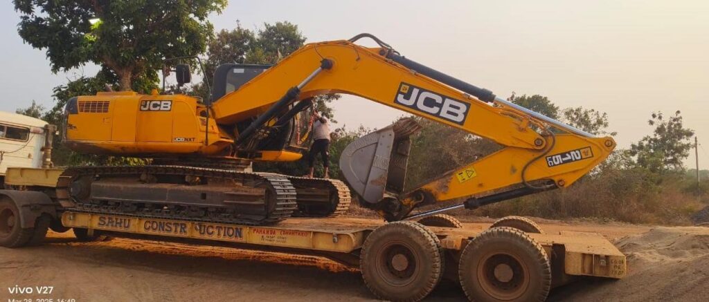 रेत के अवैध परिवहन और भण्डारण पर कार्रवाई हुई तेजी, दो JCB और छः ट्रेक्टर जब्त