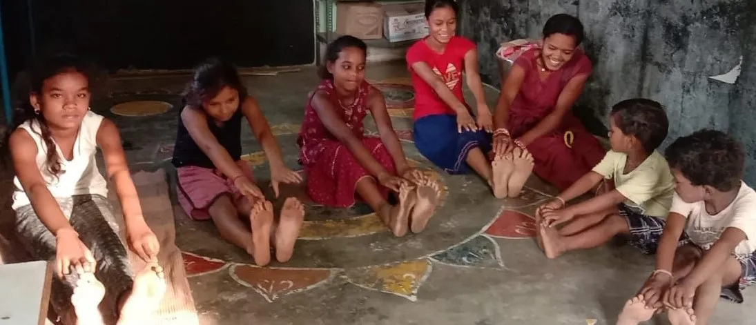 aangadbadi me yog