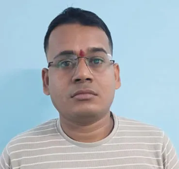 रेस्टोरेंट मालिक से वसूली, फर्जी अधिकारी गिरफ्तार