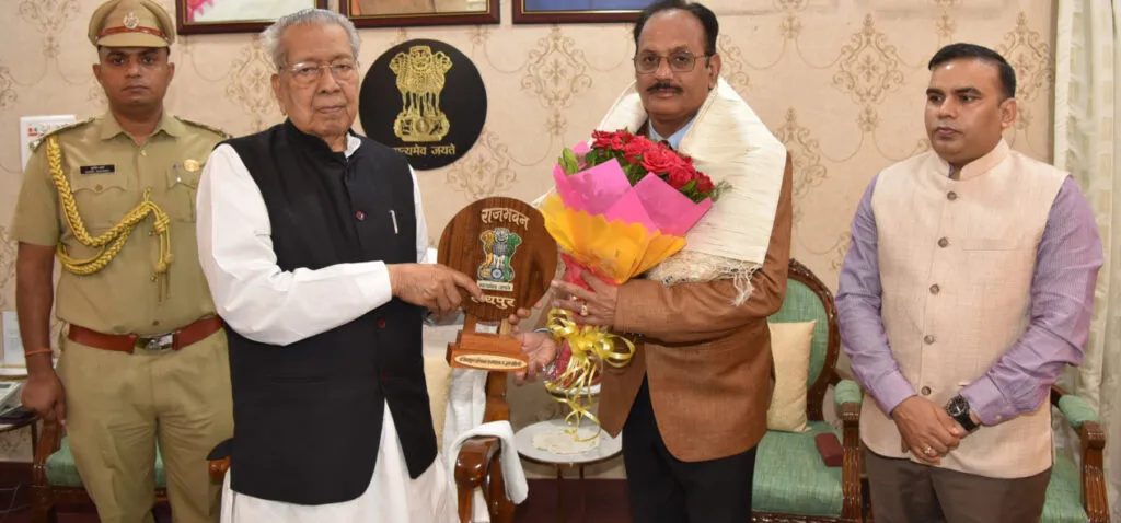 राज्यपाल के विधिक सलाहकार को दी गई भावभीनी विदाई