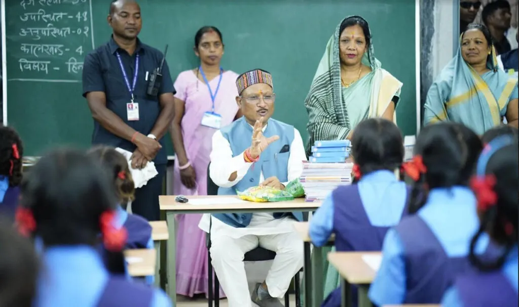 मुख्यमंत्री साय ने स्थानीय भाषाओं में प्रारंभिक शिक्षा के महत्व पर दिया जोर