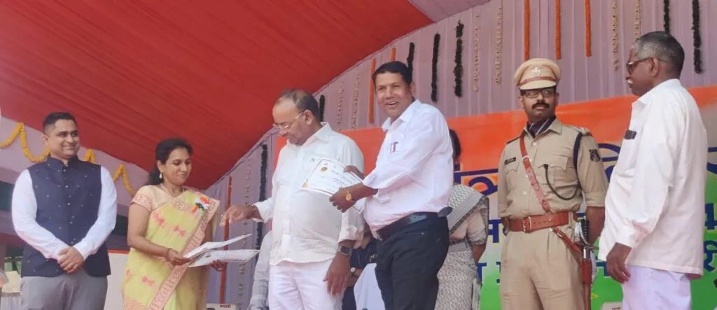 जिले के 111 ग्राम पंचायत हुए टीबी मुक्त, सरपंच एवं सचिवों को प्रदाय किया टीबी मुक्त ग्राम पंचायत का प्रमाण पत्र