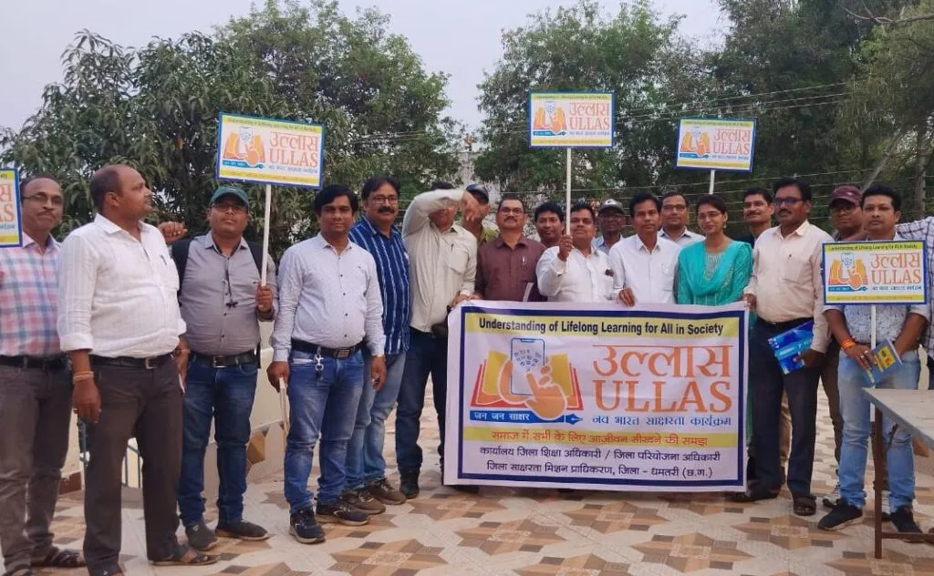 जिले को शत-प्रतिशत साक्षर बनाने हेतु चल रही मुहिम