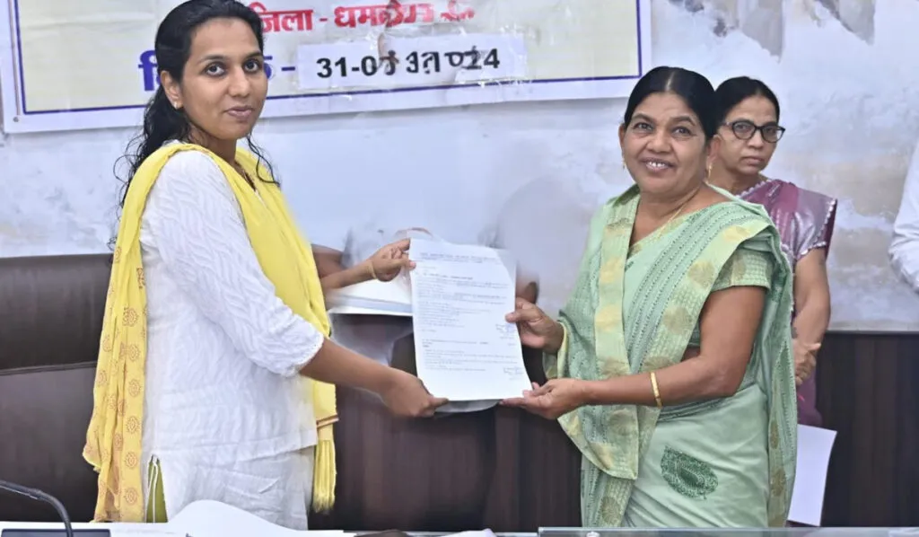 Dhamtari Collectred