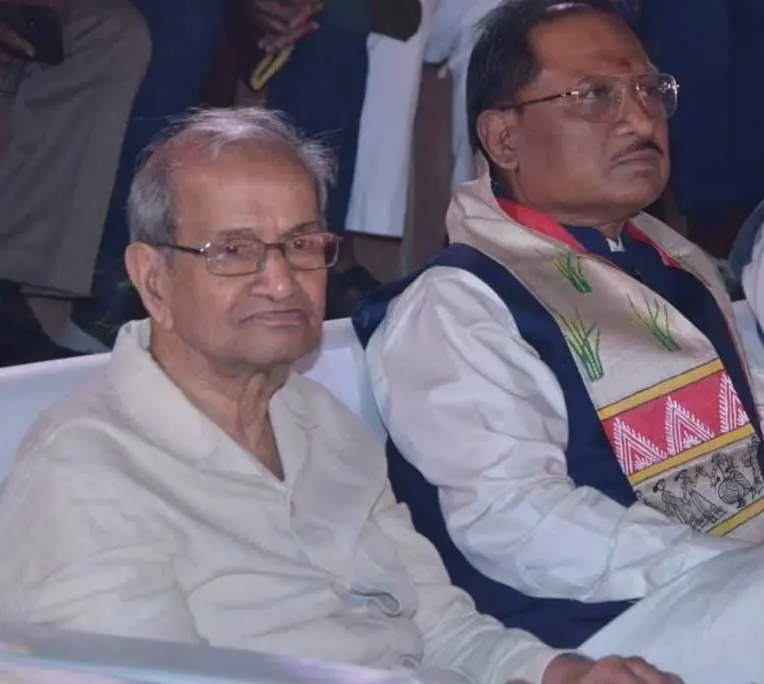 सीएम साय ने किया सियान का सम्मान