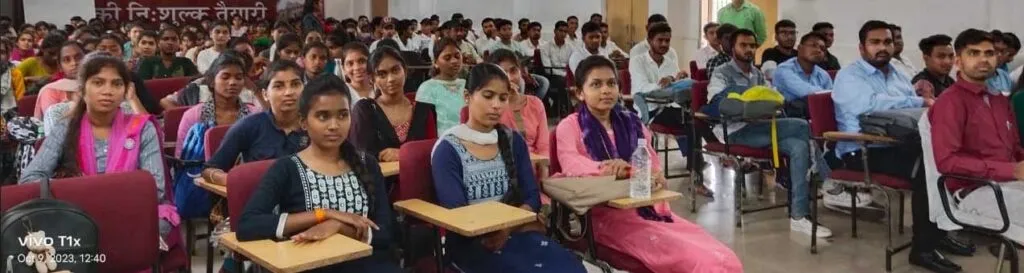 लाईवलीहुड कालेज में दिया जाएगा विभिन्न कोर्स में प्रशिक्षण