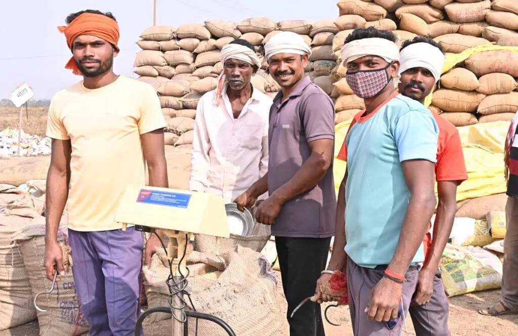 जिले में धान की बम्पर आवक, किसानों ने मुख्यमंत्री का जताया आभार
