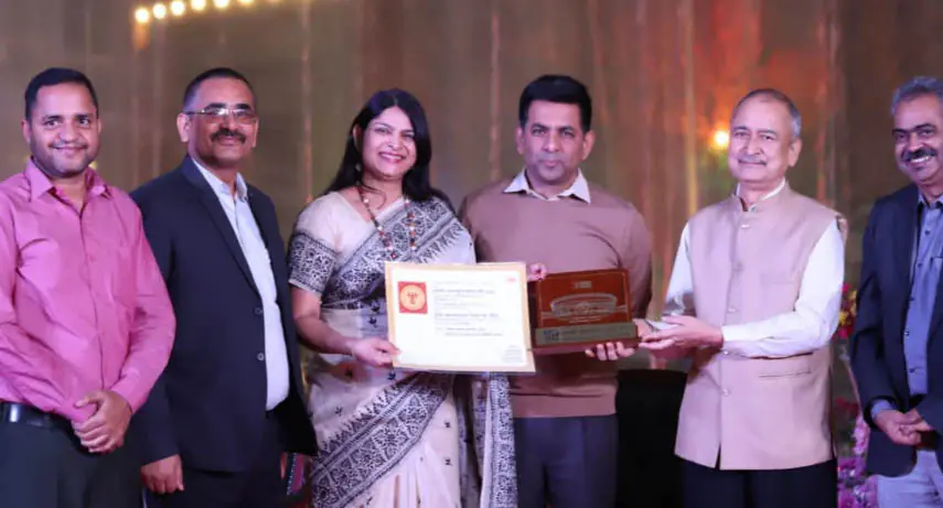 सरस आजीविका मेला में बिक्री के टूटे 26 साल के रिकॉर्ड , 300 महिला शिल्पियों ने लिया भाग