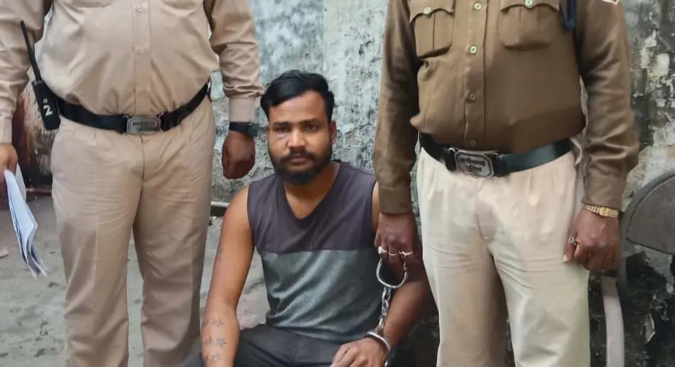 बेटी ने पिता को बताई आपबीती, डेढ़ साल से हवस मिटा रहा था दरिंदा प्रेमी