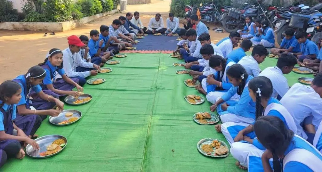 प्रधानमंत्री पोषण शक्ति निर्माण योजना से जिले के ढाई लाख से अधिक बच्चे हुए लाभान्वित