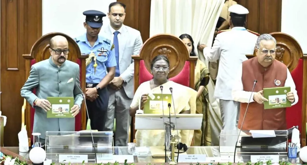 छत्तीसगढ़ विधानसभा के रजत जयंती समारोह में शामिल हुई राष्ट्रपति द्रौपदी मुर्मू