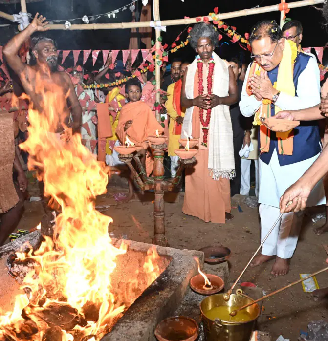 सनातन परंपरा ने सहा हर आघात, फिर भी रही अटूट
