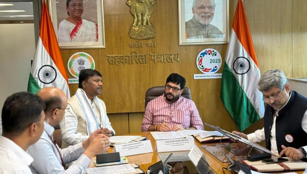 छत्तीसगढ़ की सहकारी उपलब्धियों और मांगों पर हुई विस्तार से चर्चा, सहकारिता मंत्री कश्यप ने केंद्रीय राज्यमंत्री से की मुलाकात