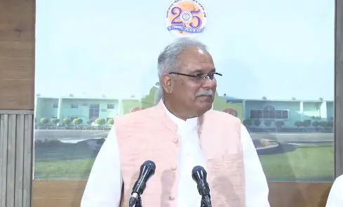 हम सभी के फोन सर्विलांस में हैं, भूपेश बघेल का सरकार पर गंभीर आरोप